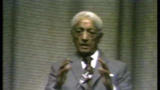 J. Krishnamurti - Santamonikā, ASV 1972 - 1. Publiskā Runa - Rīkoties tūlītēji nozīmē redzēt...