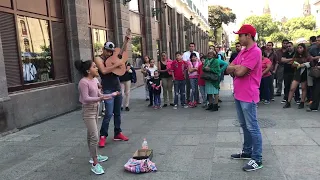 Janet Guadalupe canta estúpido talento olvidado.