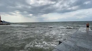 05.09.2020 Погода в Сочи в сентябре. Смотри на Чёрное море каждый день.