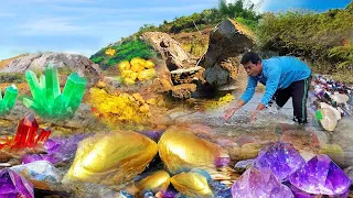 Amazing treasure hunting ! Digging for Treasure worth millions from Huge Nuggets   at riverside