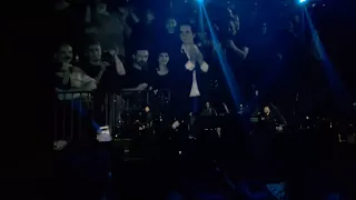 Nick Cave jumps into the crowd / Weeping Song / Athens 16.11.2017