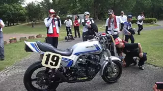 フレディ・スペンサーのCB750F　10年ぶりにエンジン始動