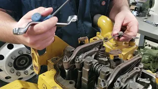 Valve adjustment on CAT C7