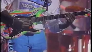 (BETTER QUALITY!) Living Colour performing "Cult Of Personality" on Arsenio