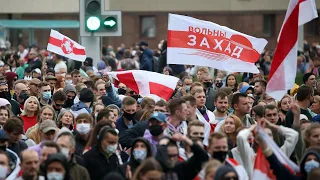 Proteste in Weißrussland: Macron fordert Rücktritt von Lukaschenko