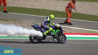 MOTOR ROSSI NGEBUL SAAT RACE DI MUGELLO