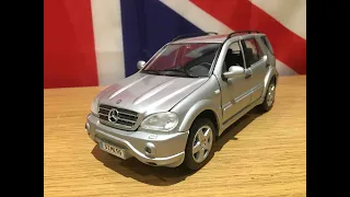 1:18 Maisto Mercedes Benz ML55 AMG