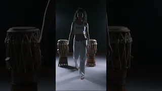 Capoeira girl vs guy