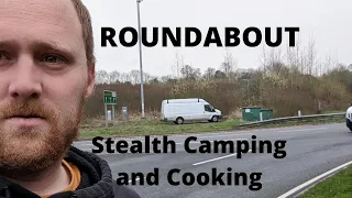 Stealth camping and cooking on a roundabout - EcoFlow Delta mini