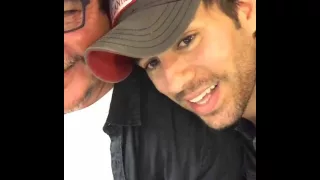 Enrique With Alejandro Perez On The Set Of Duele El Corazon Video