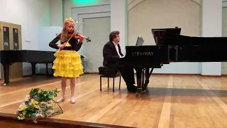 Пчелка Шуберт скрипка - исполняет Ильюкевич Мария / The Bee (Schubert, Franz) - violin