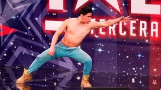 Alex Requena - Flexing - Audiciones Semana 1 - Perú Tiene Talento