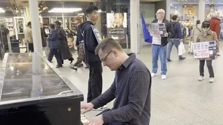 the Piano Protesters Approve of Red River Rock