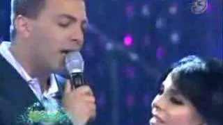 cristian le canta a veronica en noche de estrellas