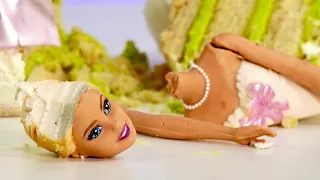 I Ate My Barbie! Is This the New Hyperrealistic Cake Trend?