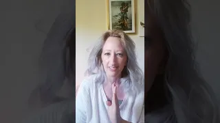 EFT Tapping - Manifestation with Essential Oils