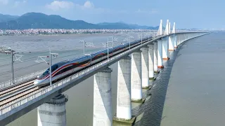 EL INCREÍBLE FERROCARRIL TRANSOCEANICO CONSTRUIDO EN CHINA