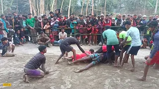 মেম্বার পাড়া বনাম মাস্টার পাড়া। দুটি দলের মধ্যে দুই দুই গেমে ড্র করে।