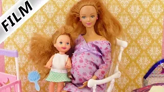 BARBIE IST SCHWANGER Film deutsch | Schwangere Puppe mit Baby im Bauch | Happy Family Midge & Baby