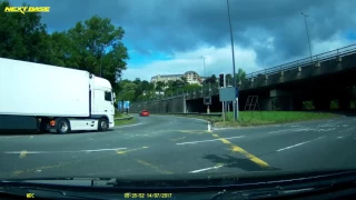 Bad UK Drivers July 2017