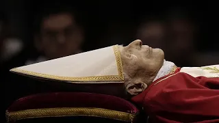 Histórico funeral de Benedicto XVI: Así se va a diferenciar la ceremonia para un papa jubilado