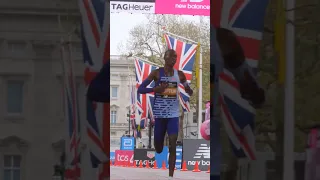 2:01:25 🔥🔥🔥The second quickest marathon of all time. Kelvin Kiptum! 🇰🇪#LondonMarathon