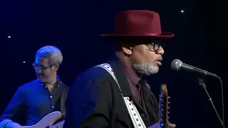 Toronzo Cannon Performing The Chicago Way (Live on the WGN Midday News)