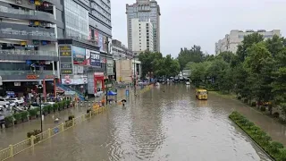 Streets Underwater Today As Floods Hit Xi'An, Shaanxi, China 🇨🇳 September 11 2023 西安 洪水