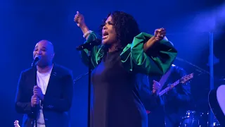 Cece Winans - Alabaster Box (WRECKS CROWD!!) 2023