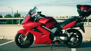 Honda VFR800 обзор. Дорожный универсал