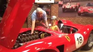 Sådan lyder en Ferrari Testa Rossa fra 1958