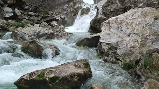 Río Guadalquivir por la cerrada de Utrero. Sierra de Cazorla.