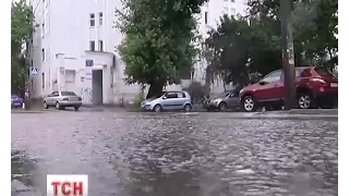 Україну очікують спека і дощ