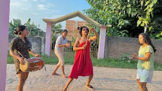 Petticoat pehen ke sadak pe dance kiya 😂 | challenge gone wrong 🔥