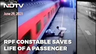 Mumbai News: Cop Rescues Passenger From Falling Under Train In Mumbai