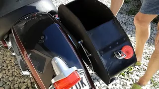 Suzuki Intruder 1500 saddlebags install