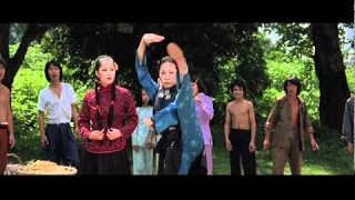 Drunken Master - Fight Scene 02 - Jackie fights old woman