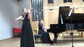 Anna & Victoria spielen Sjögren, Britten und Turina