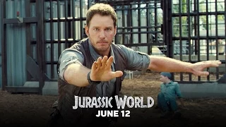 Jurassic World - Clip: "Owen Rescues A Worker From the Raptor Paddock" (HD)