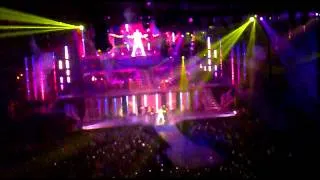 Justin Bieber in St.-Petersburg 28/04/2013 one time and somebody to love