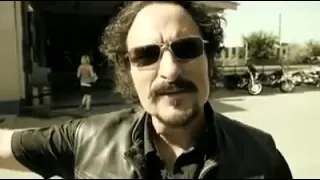 Sons of Anarchy-Behind the Scenes with Kim Coates aka Tig Trager