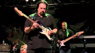 ''AM I LOSING YOU '' -  COCO MONTOYA @ Callahan's, March 2016