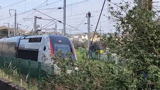 Passage d'un TGV InOui au Moulin Blanc