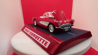 1957 Chevrolet Corvette Red 1:24 Scale Model. Works lights