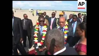 +4:3 Zuma arrives in Zimbabwe as SADC facilitator