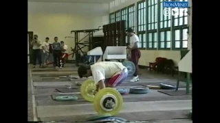 Challenge in China - Part 1  1995 World Weightlifting Championships Training Hall