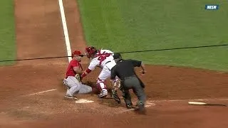 LAA@BOS: Out call at home overturned in the 8th