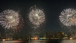 New York City Macy's Fourth of July Fireworks - Full Show