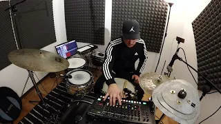 Roland TR-8S vs Acoustic Drums