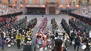 🇨🇭 Basel Tattoo 2018, Massed Pipes And Drums 🏴󠁧󠁢󠁳󠁣󠁴󠁿